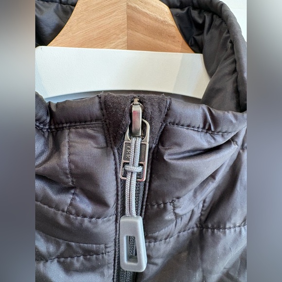 Women’s Size XS Patagonia Black Nano Puff® Vest - PrimaLoft® EUC - Picture 4 of 11